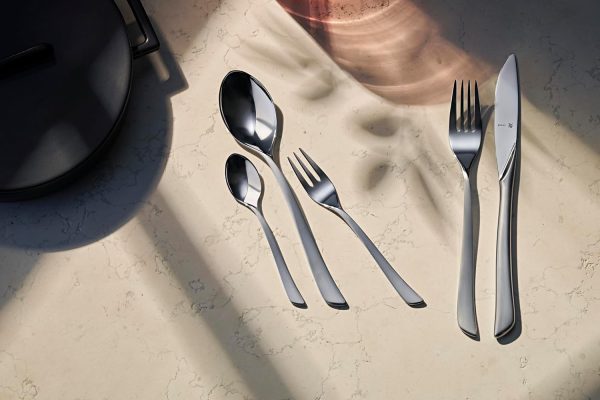 WMF Virginia Besteck Set 12 Personen, 66 teilig, 60 Teile mit Servierbesteck, Hohlheftmesser, Cromargan protect teilmattiert, kratzbeständig 2