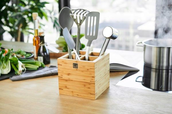 ZWILLING Pro Pfannenwender, Länge: 33 cm, Rostfreier Edelstahl und lebensmittelechtes Silikon, Ergnomisch geformter Griff, Silber 2