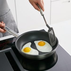 ZWILLING Pro Pfannenwender, Länge: 33 cm, Rostfreier Edelstahl und lebensmittelechtes Silikon, Ergnomisch geformter Griff, Silber 10
