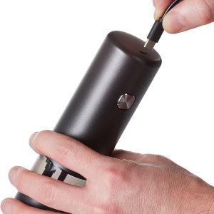 AdHoc Set elektrische aufladbare Salzmühle und Pfeffermühle i.Mill | langlebiges Keramikmahlwerk | Mahlergebnis fein bis grob | praktische LED | Meersalz & Pfeffer gratis 13